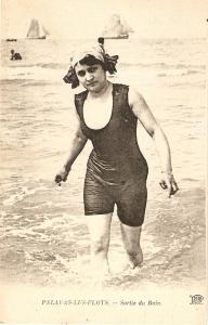 \Lady. Sortie du Bain\ Antique French postcard