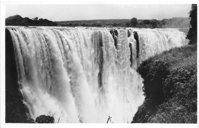 B92014 main falls victoria falls  rhodesia  real photo  africa