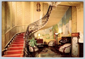 Spiral Cantilever Staircase, Parkwood, Oshawa, Ontario, Chrome Postcard