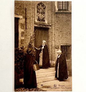 Behind The Gruuthouse Belgian Women Belgium Gravure 1910s Postcard PCBG12A