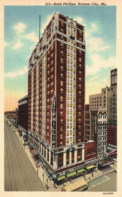 Kansas City Missouri, Hotel Phillips Business Shopping District Vintage Postcard