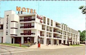 Niagara Falls, Ontario Canada  MICHAEL'S INN  Roadside Motel  VINTAGE Postcard