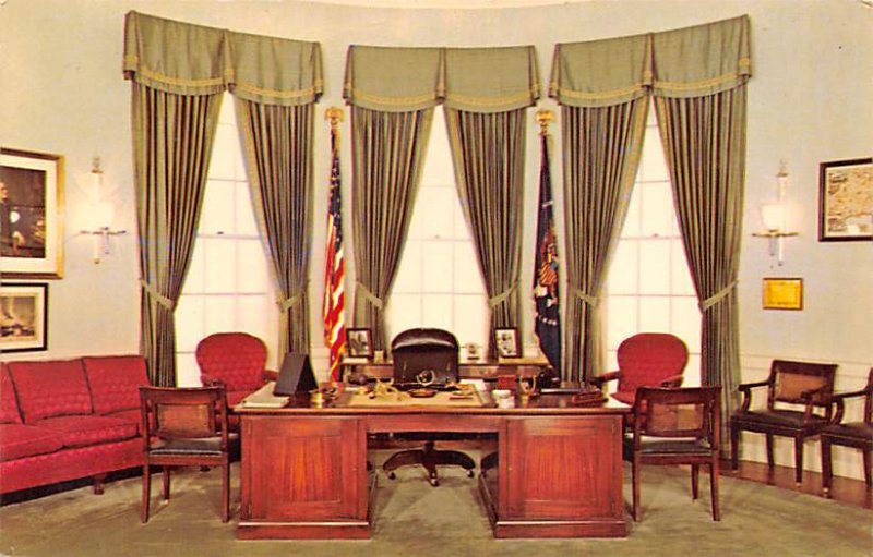 The Harry S. Truman Library Full Sized Replica of President Office Independen...