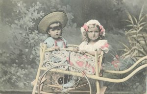 Charming children couple lovely girl early portrait postcard 1906 