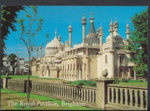 Sussex Postcard - The Royal Pavilion, Brighton    T1222