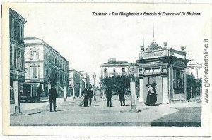 07852 vintage postcard - TARANTO City: NEWSSTAND-