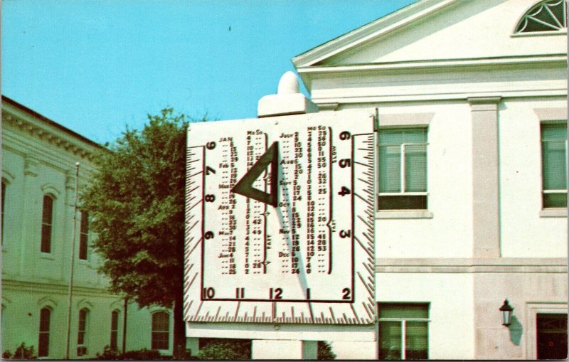 Vtg South Carolina SC Barnwell's Unusual Sundial Postcard