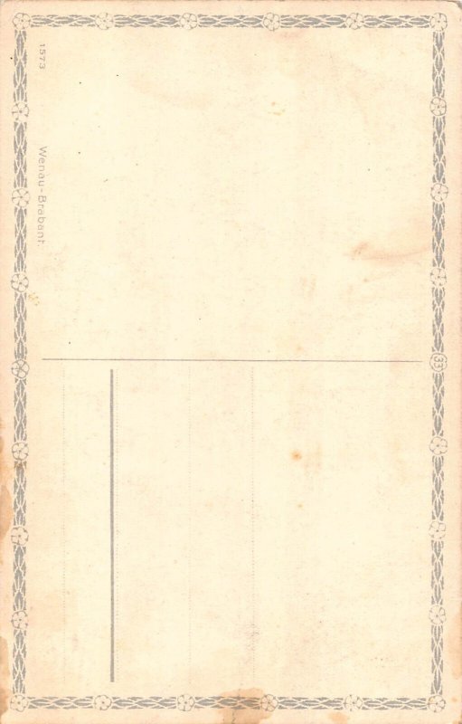 A688 Art Portrait of Girl in German Traditional Costume vintage postcard