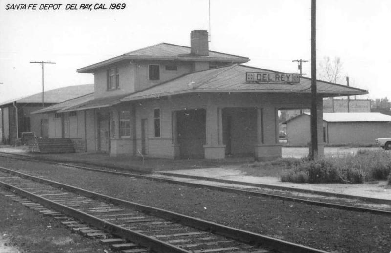Del Ray California 1969 Santa Fe train depot real photo pc Z49773