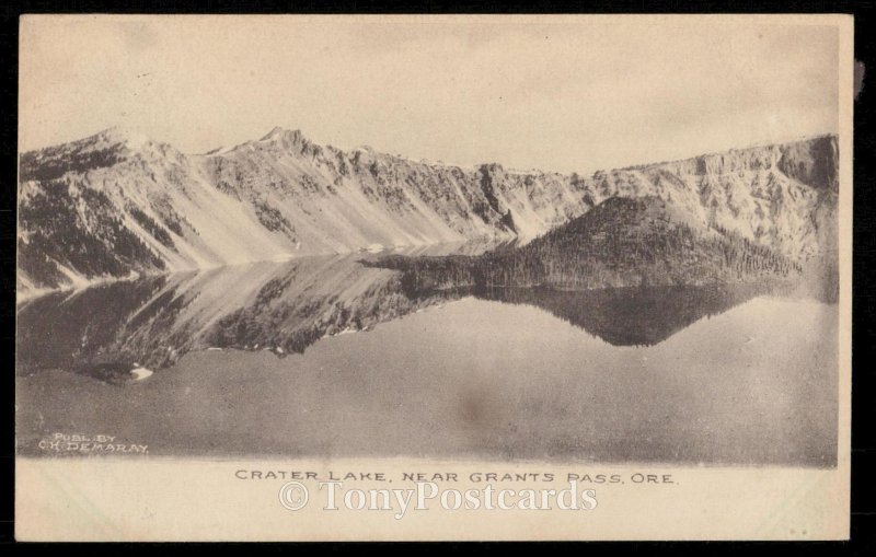 Crater lake, Near Grant's Pass