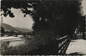 CPA Digne-les-Bains road and river scene (1208790) 