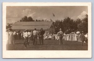 J92/ Independence Iowa RPPC Postcard c1910 Club Get Together Crowd  415