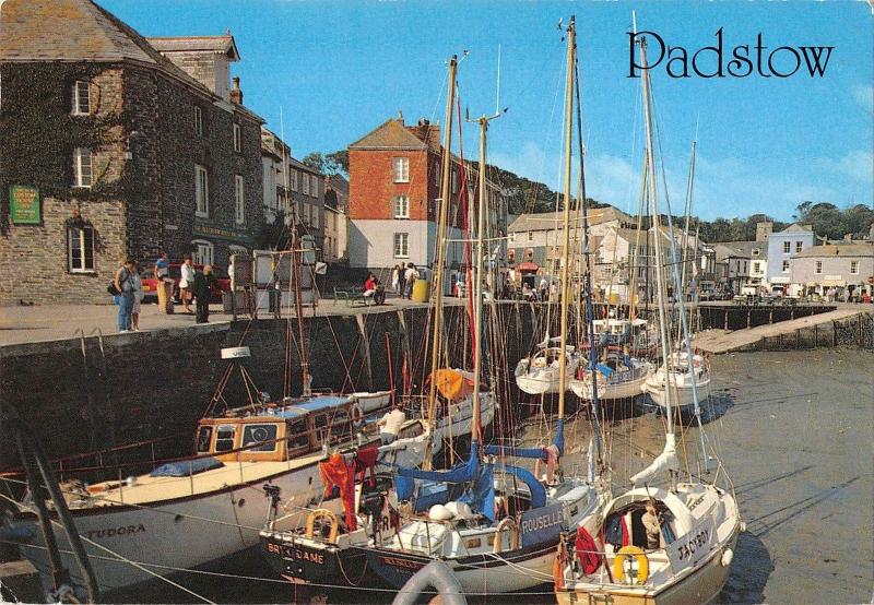 BR82902 padstow ship bateaux  uk