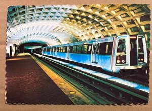 POSTCARD 1983 USED - METRO STATION UNDER WASHINGTON, D.C.