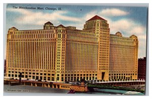 Postcard IL The Merchandise Mart Chicago ILL Illinois