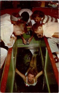 Florida Silver Springs Looking At Beautiful Girl Through Glass Bottom Boat 1954