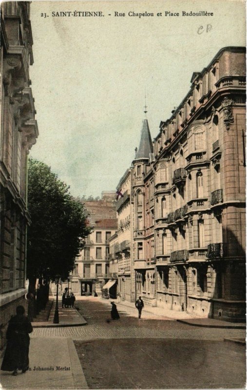 CPA St-ÉTIENNE Rue Chapelou et Place Badouillere (400815)