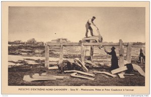 Missions D'Extreme-Nord Canadien , Canada , 1910s : Missionnaires, Pretre et ...