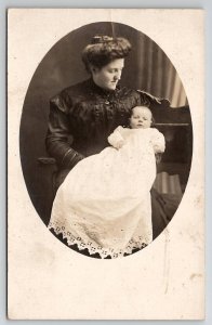 RPPC Lovely Mother and Baby Webb Family Syracuse New York Postcard H22