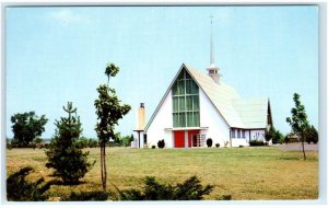 LEVITTOWN, PA  ~ Beautiful EPISCOPAL CHURCH c1950s Bucks County Postcard