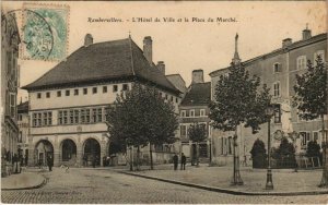 CPA RAMBERVILLERS L'Hotel de Ville et la Place du Marche (151534)