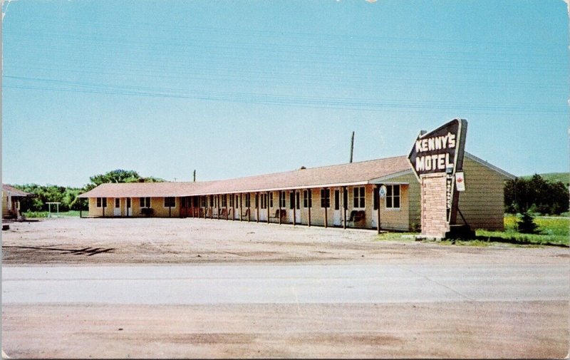 Kenny's Motel Jamestown ND North Dakota Unused Vintage Postcard H51