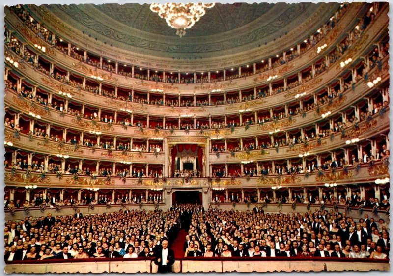 Milano - Theatre at the Scala Milan Italy Entertainment Center Italy Postcard
