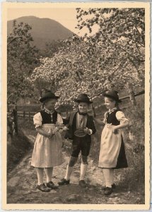 40707 VINTAGE POSTCARD - BOLZANO - MERANO: COSTUMES-