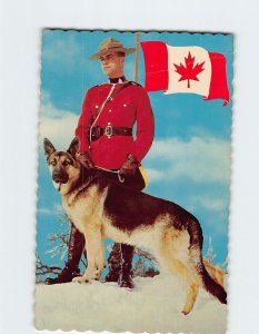 Postcard Royal Canadian Mounted Policeman with dog, Canada