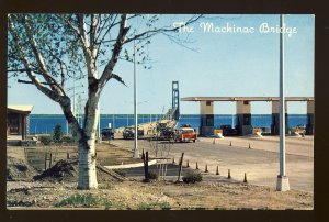 Mackinac/St Ignace, Michigan/MI Postcard, Mackinac Bridge, Old Station Wagon