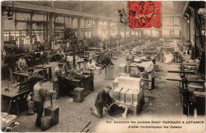 CPA PARIS (15e) PANHARD & LEVASSOR Atelier d'achevement des Chassis (536840)