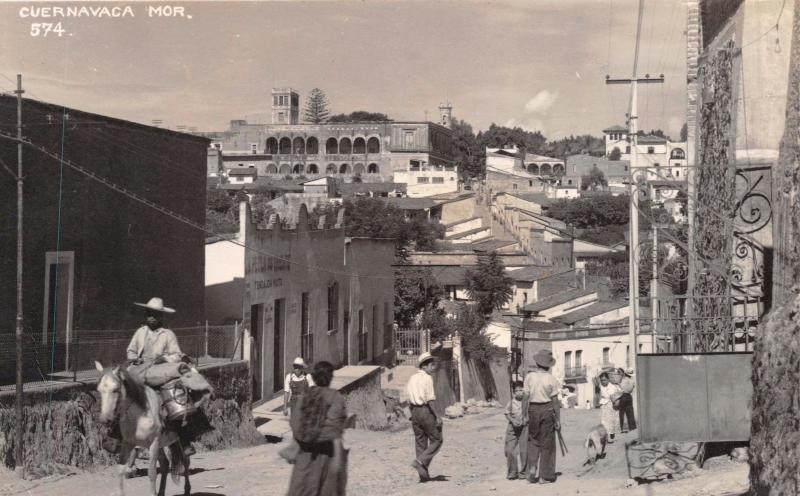 CUERNAVACA MORELES MEXICO NATIVES IN STREET SCENE~ REAL PHOTO POSTCARD 1940