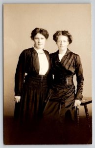 RPPC Two Pretty Edwardian Ladies Portrait c1910 Postcard H26