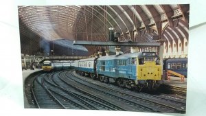 Locomotive 31 196 D5620 York Station Vintage Postcard 1980 31196 Class 31