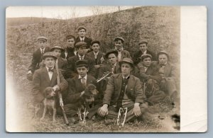 HUNTERS w/ RIFLE & DOGS ANTIQUE REAL PHOTO POSTCARD RPPC