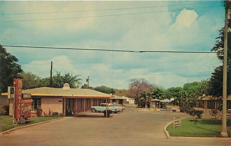 BROWNSVILLE, Texas  TX   FLAMINGO MOTEL  Roadside ca 1950s Car  Postcard