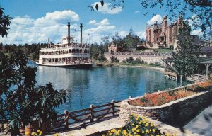 Orlando FL, Florida - Walt Disney World - Cruising Rivers of America