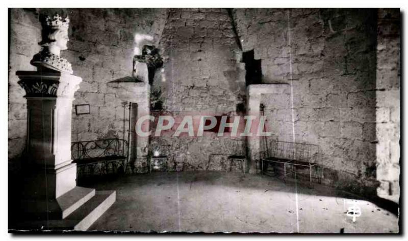 Postcard Old Dourdan Ground floor Dungeon Fireplace Bust of Saint Louis