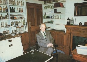 James Herriot Vets Book Author in Darrowby Surgery TV Film Set Postcard