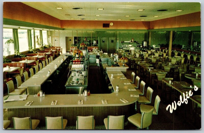Vtg St Petersburg Florida FL Wolfie's Restaurant & Fountain Interior Postcard