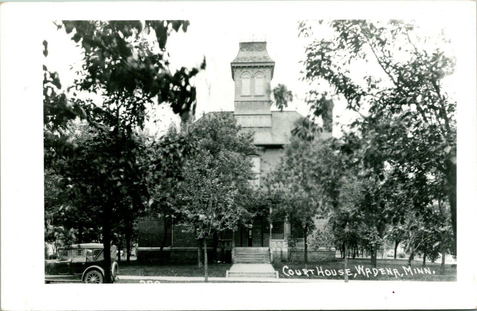Vtg Postcard RPPC 1940s Wadena Minnesota MN Courthouse Street View w