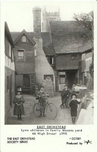 Old Grinstead Postcard - Lynn Children in Family Masons Yard c1910  2151