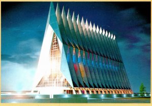 VINTAGE CONTINENTAL SIZED POSTCARD CADET CHAPEL AT THE U.S. AIR FORCE ACADEMY