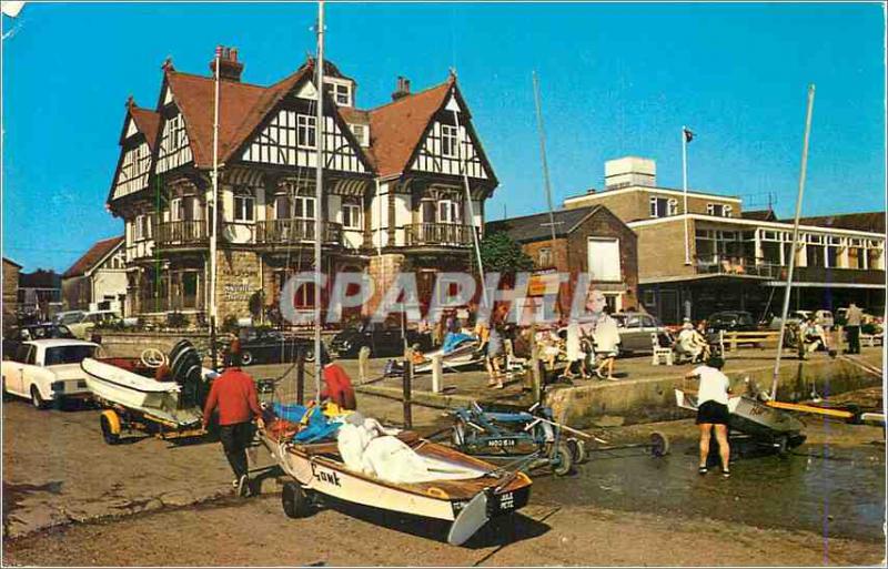 Modern Postcard The anchor hotel and sailing club Brightlingsea fwp 036 Charter