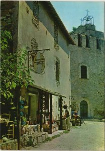 CPM LE CASTELLET Eglise et le Ceramistes du Vieux Village Provencal (1114024)