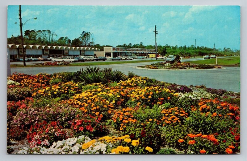 Modern Shopping Center At Jekyll Island Georgia Vintage Unposted Postcard