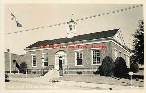 AL, Eutaw, Alabama, RPPC, US Post Office Building, Exterior View, Photo No 2L86