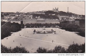 France Lyon Place Bellecour et Colline de Fourviere Photo