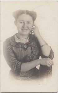 pre1918 LISBON Ohio Real Photo RPPC Postcard PRETTY GIRL Rollins Studio