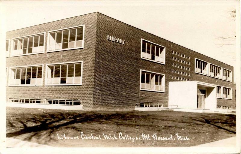 MI - Mount Pleasant. Central Michigan College Library.      *RPPC